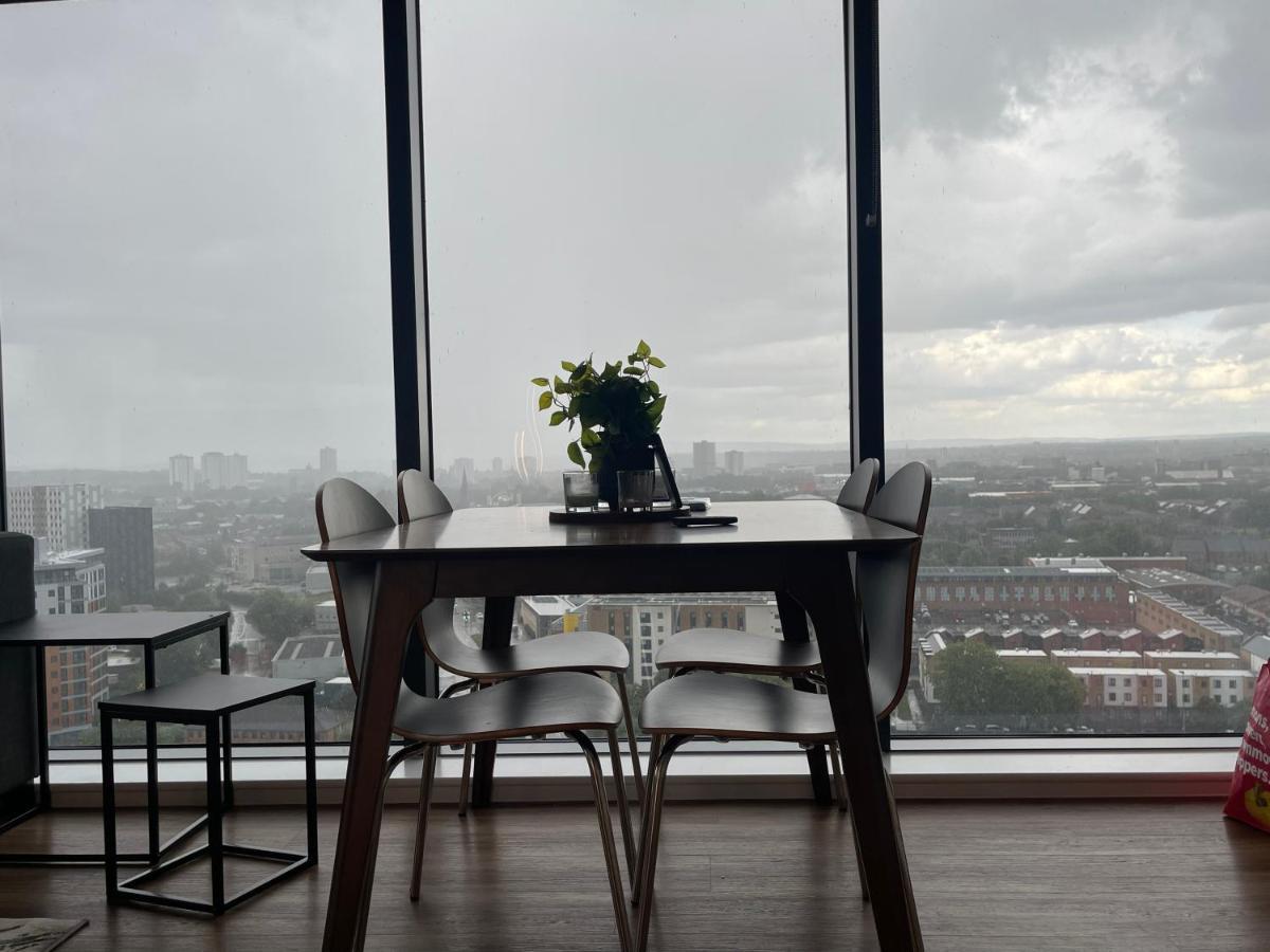Luxury 2 Bedroom En-Suite Apartment Balcony Views Μάντσεστερ Εξωτερικό φωτογραφία